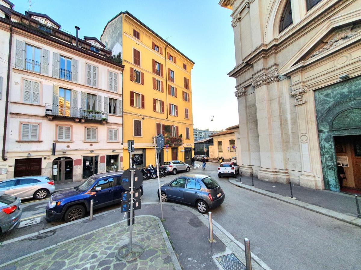 Heart Milan Apartments Duomo Colonne Bagian luar foto